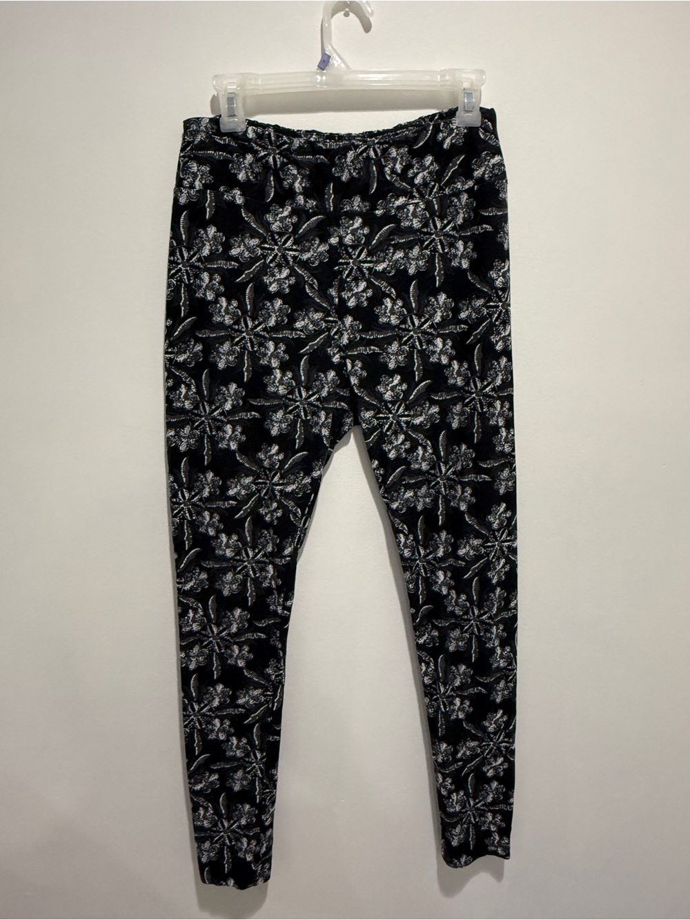 Cury LuLaRoe bundle!